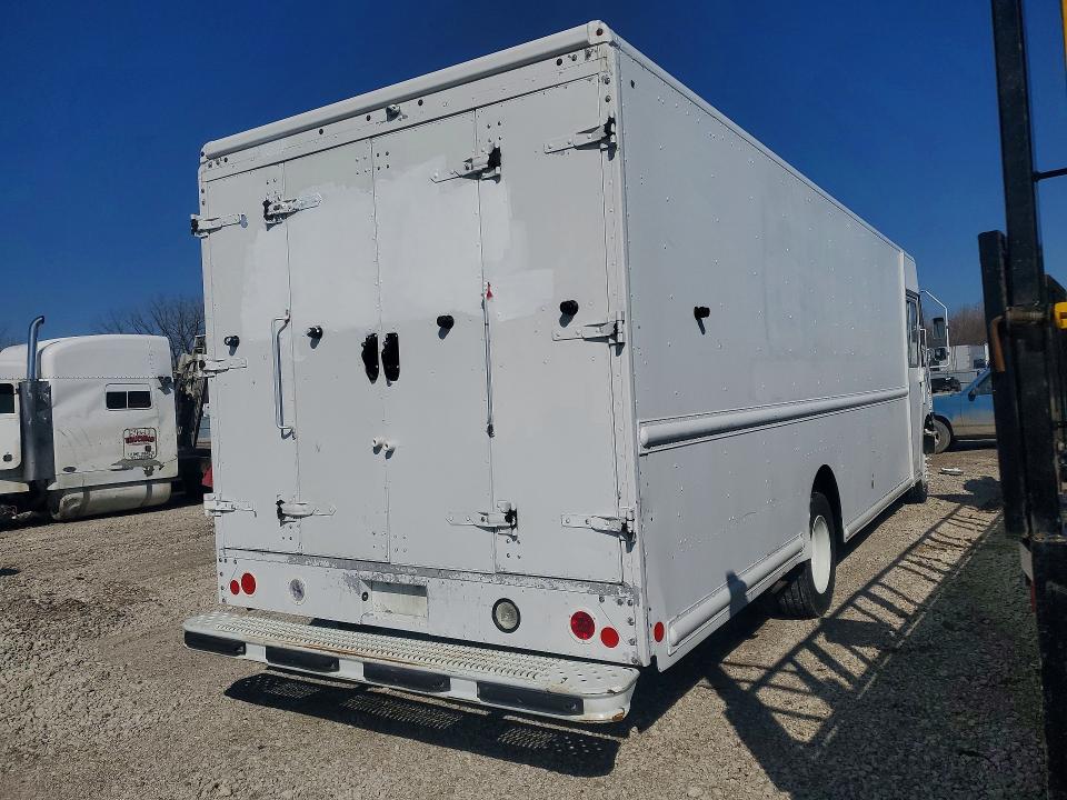 Продажа на аукционе авто 2016 Freigliner Chassis, vin: 4UZAC3DV4GCHX0552, номер лота: 49518436