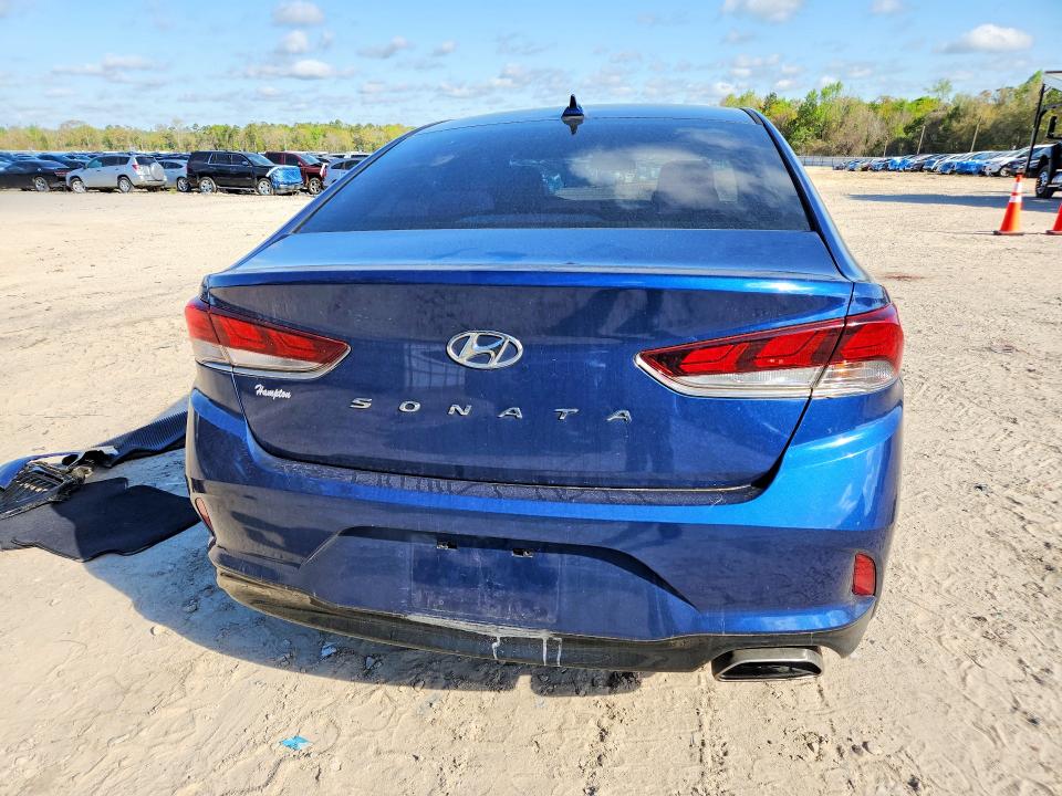 Продажа на аукционе авто 2019 Hyundai Sonata, vin: 5NPE34AF2KH790902, номер лота: 45778696