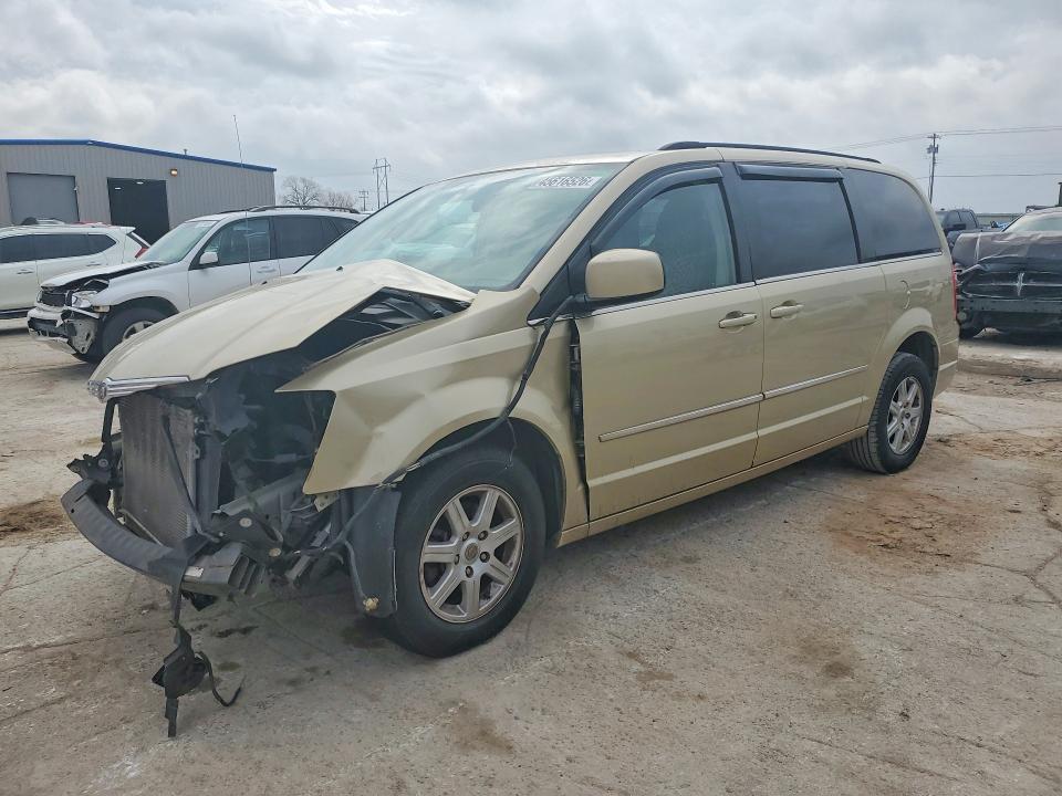 Продажа на аукционе авто 2010 Chrysler Town & Country, vin: 2A4RR5D13AR271813, номер лота: 45616526