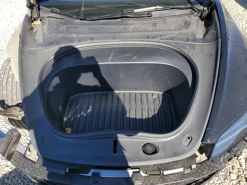 2025 Tesla Model 3 მანქანა იყიდება აუქციონზე, vin: 5YJ3E1EA3SF932042, აუქციონის ნომერი: 45813366