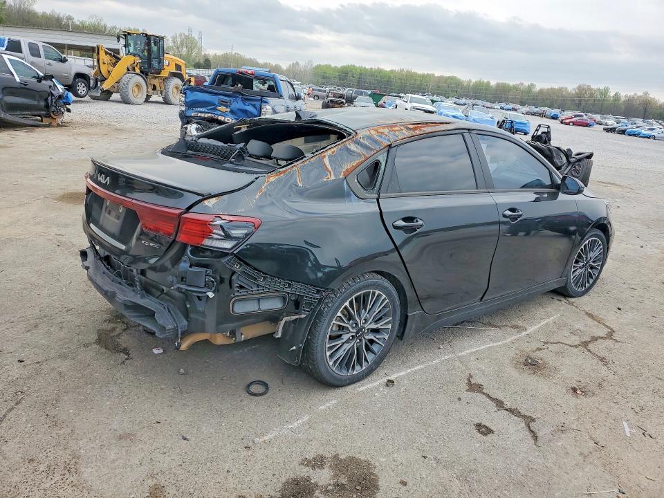 47772976 :رقم المزاد ، 3KPF54AD9PE631948 vin ، 2023 Kia Forte مزاد بيع