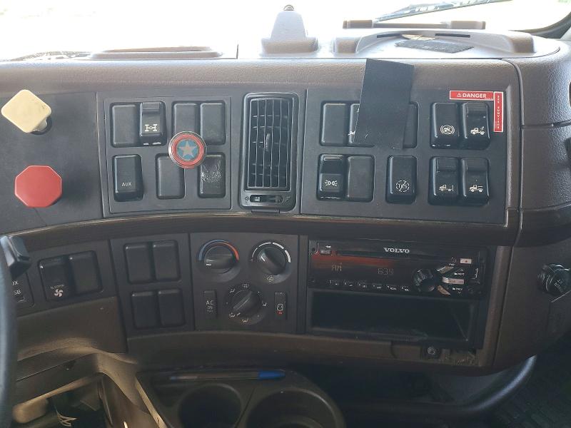 Aukcja sprzedaży 2014 Volvo Vn, vin: 4V4NC9EH7EN174971, numer aukcji: 76956585