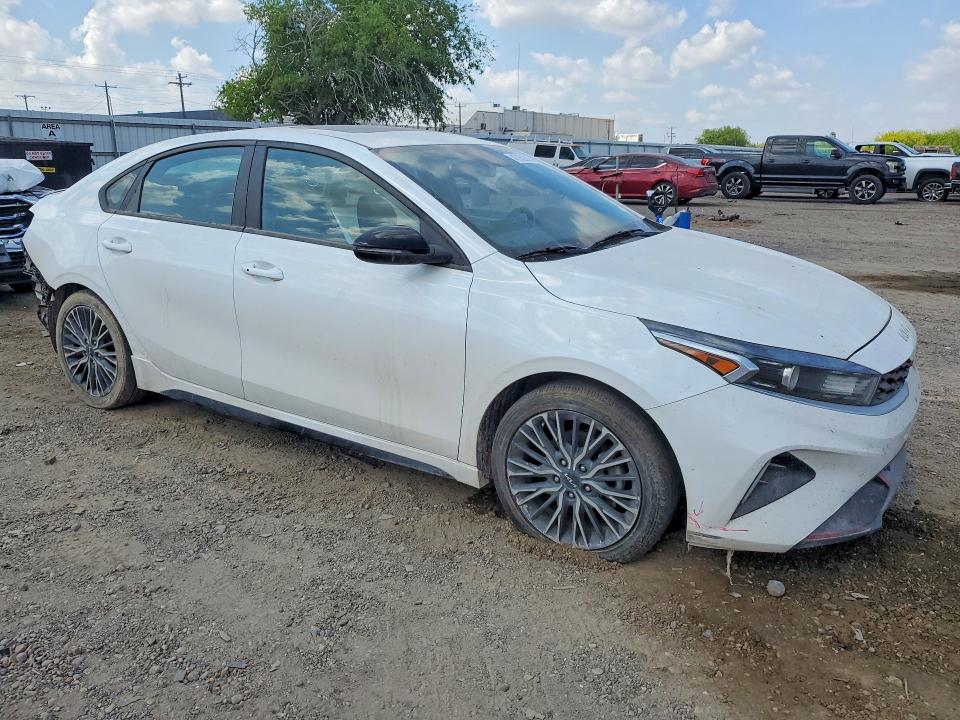 Продажа на аукционе авто 2022 Kia Forte, vin: 3KPF54AD1NE483761, номер лота: 47352626