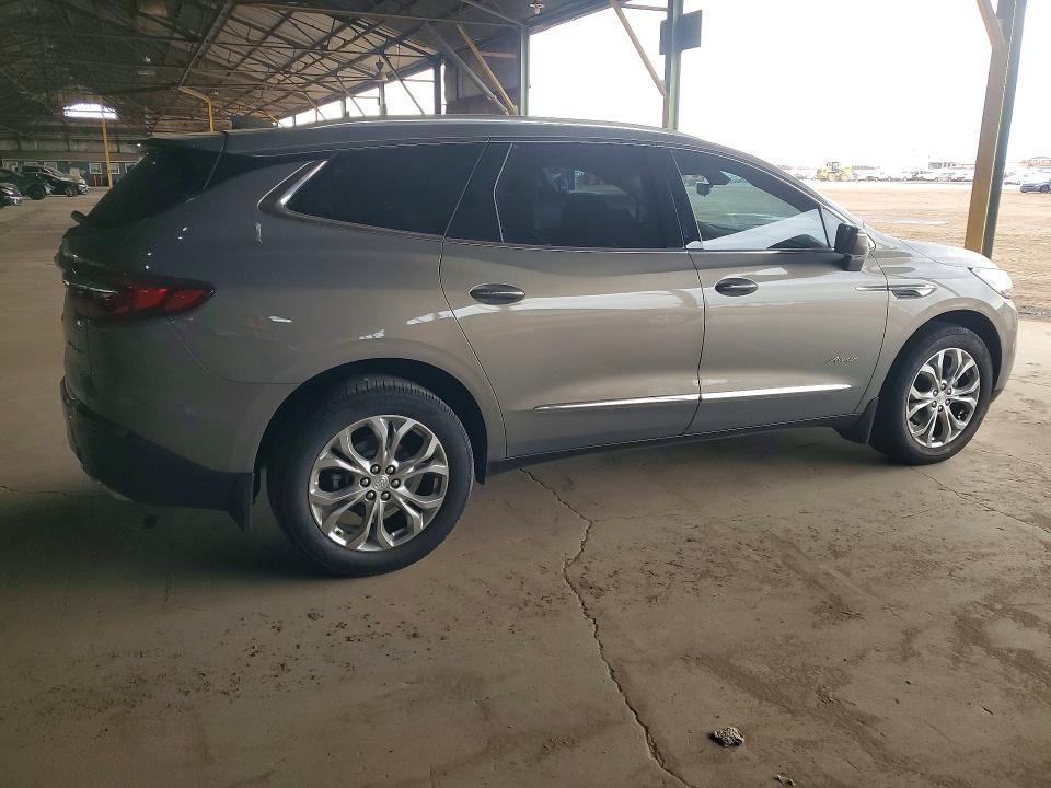 41816926 :رقم المزاد ، 5GAERDKW3JJ181256 vin ، 2018 Buick Enclave مزاد بيع