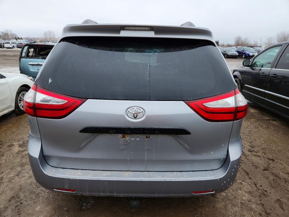 Продаж на аукціоні авто 2016 Toyota Sienna, vin: 5TDZK3DC1GS699556, номер лоту: 79914355