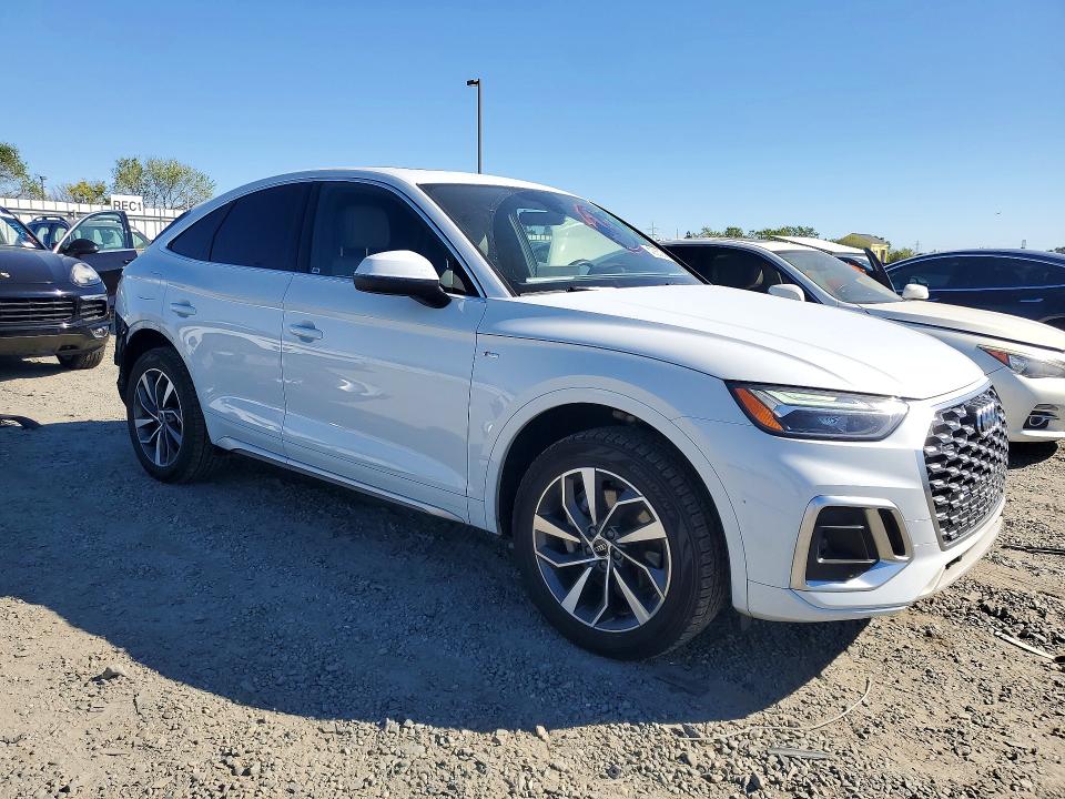 Продажа на аукционе авто 2022 Audi Q5, vin: WA15AAFYXN2116009, номер лота: 45650746