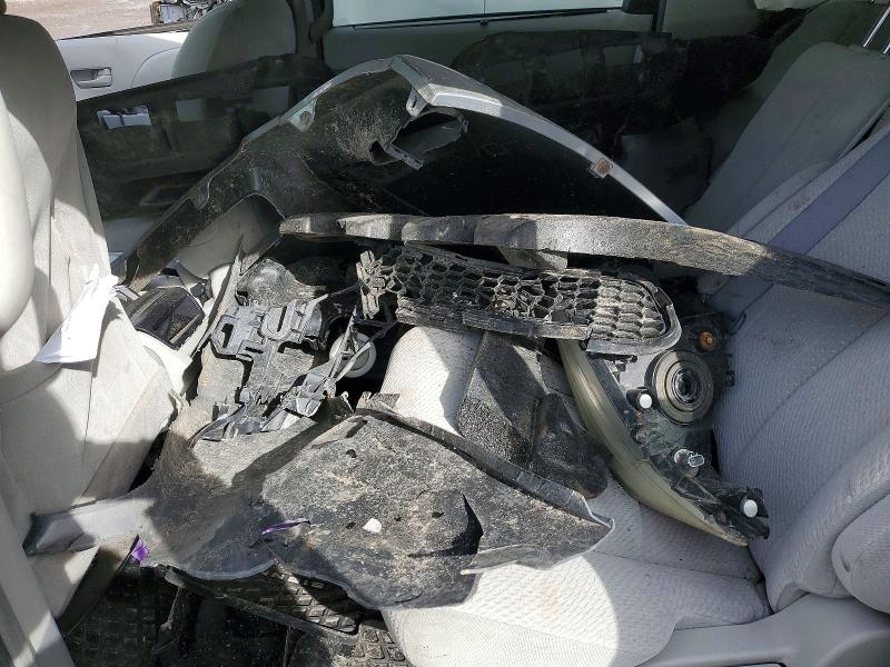 2011 Toyota Sienna მანქანა იყიდება აუქციონზე, vin: 5TDKK3DC1BS097539, აუქციონის ნომერი: 46301916