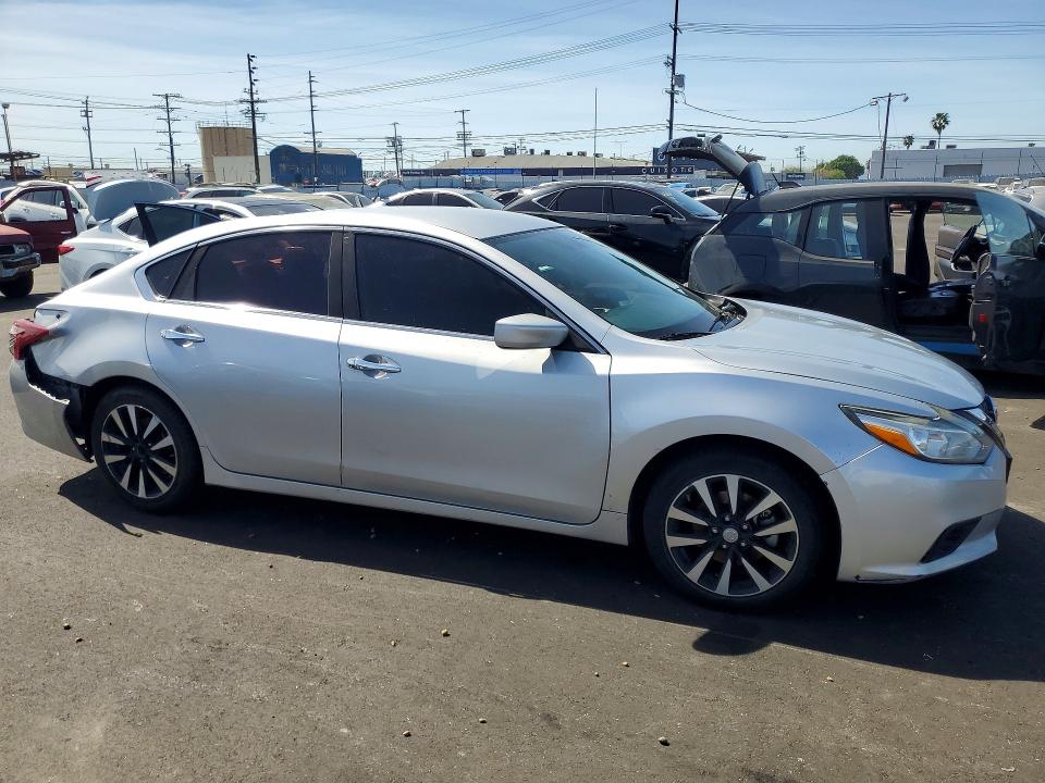 Продажа на аукционе авто 2018 Nissan Altima, vin: 1N4AL3AP7JC275251, номер лота: 45742576