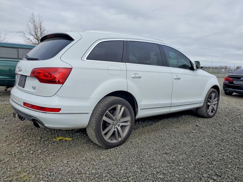 Продажа на аукционе авто 2014 Audi Q7, vin: WA1LGAFE7ED005790, номер лота: 46833226