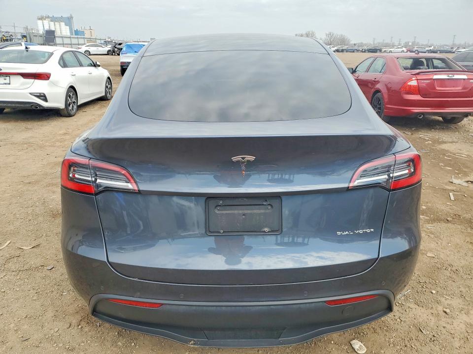 47781906 :رقم المزاد ، 5YJYGDEE2MF067068 vin ، 2021 Tesla Model Y مزاد بيع