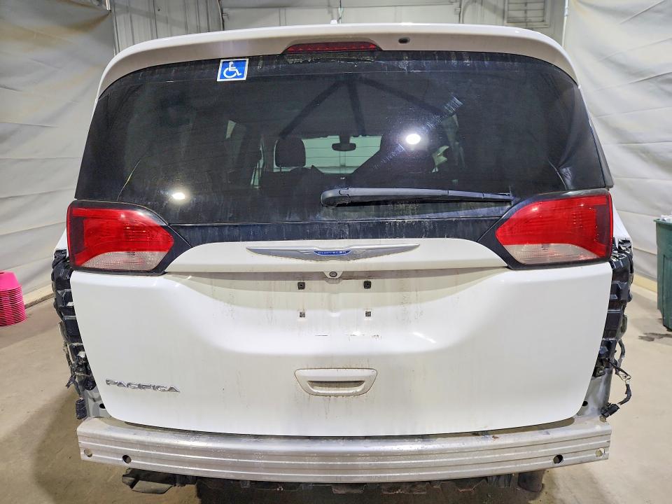 Продажа на аукционе авто 2018 Chrysler Pacifica, vin: 2C4RC1BGXJR143981, номер лота: 46901996