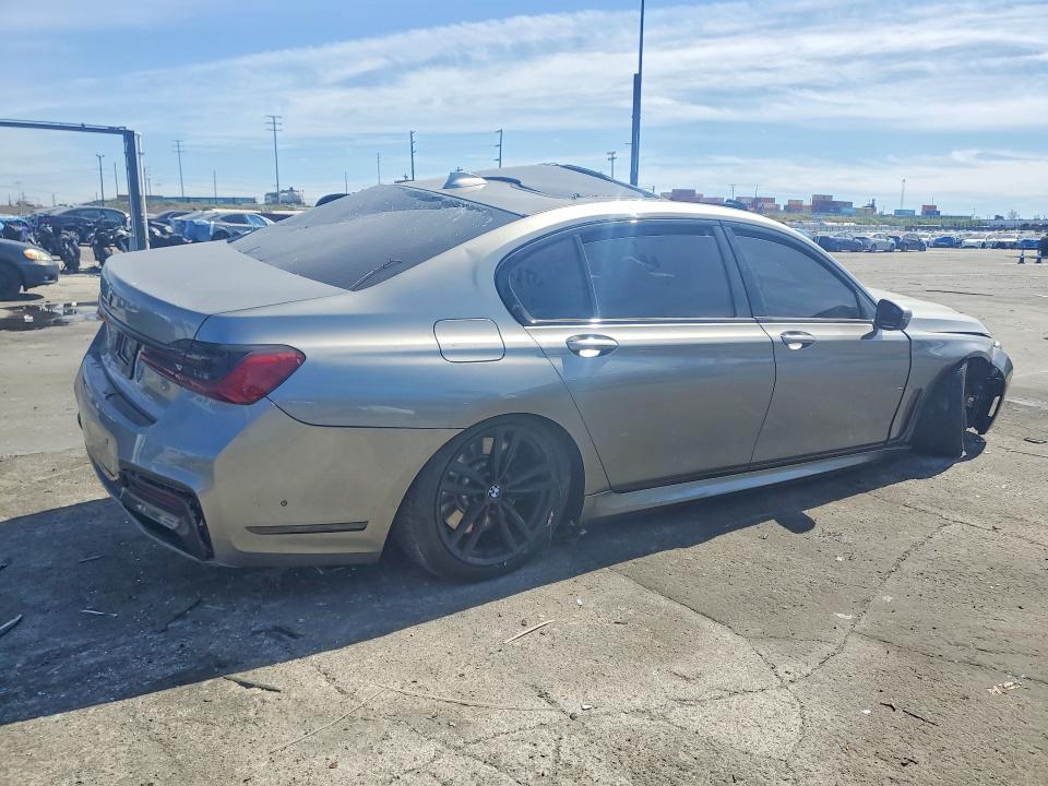 Продажа на аукционе авто 2022 Bmw 750, vin: WBA7U2C09NCH36855, номер лота: 79609375