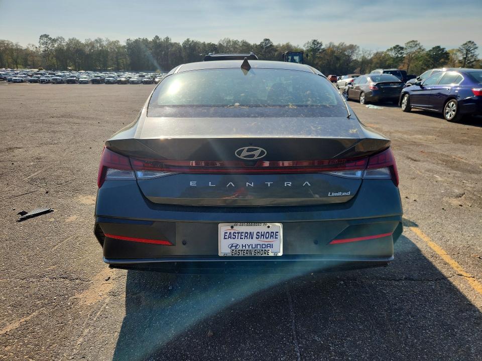 Продажа на аукционе авто 2024 Hyundai Elantra, vin: KMHLP4DG9RU711043, номер лота: 46664226