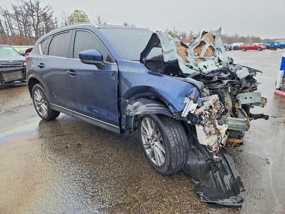 2021 Mazda Cx-5 მანქანა იყიდება აუქციონზე, vin: JM3KFBDM8M1351813, აუქციონის ნომერი: 79609445