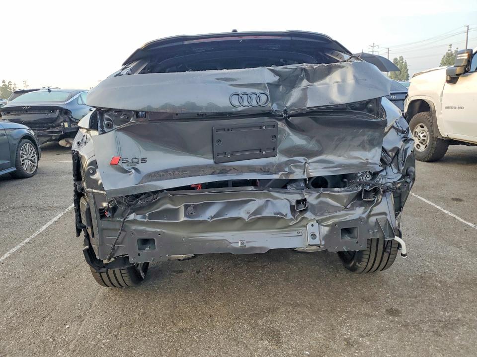 47545416 :رقم المزاد ، WA1B5AGU0S2091829 vin ، 2025 Audi Sq5 مزاد بيع