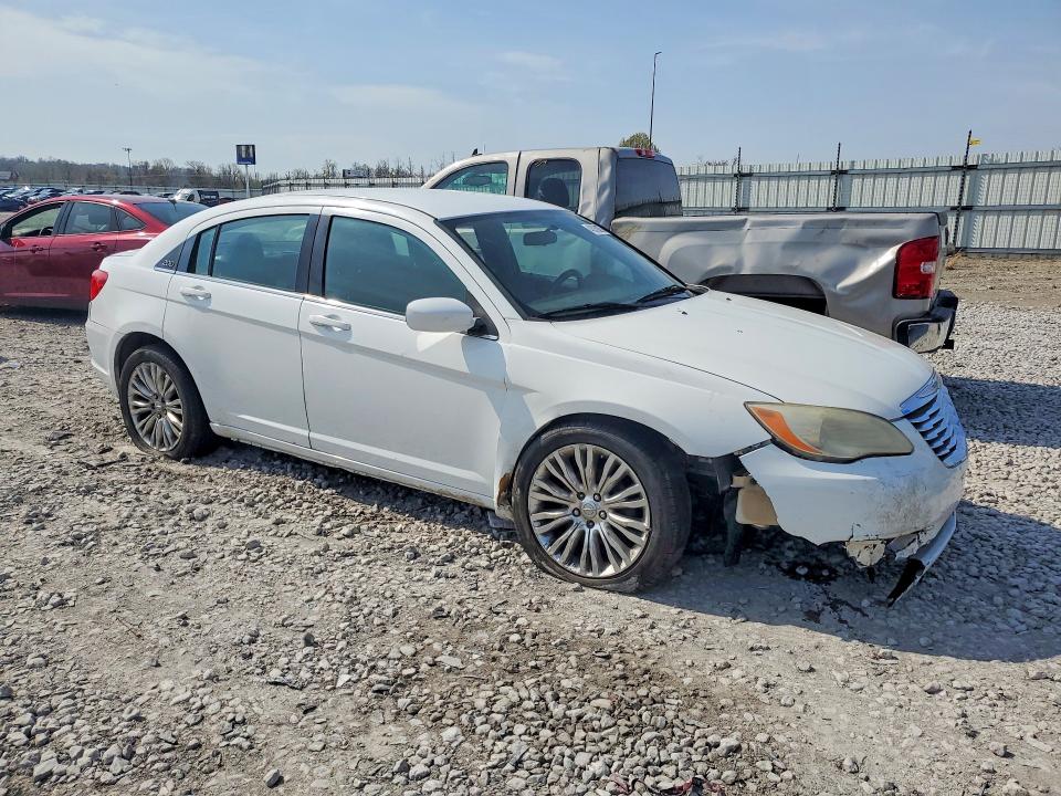 Продажа на аукционе авто 2013 Chrysler 200, vin: 1C3CCBAB6DN685599, номер лота: 48059276