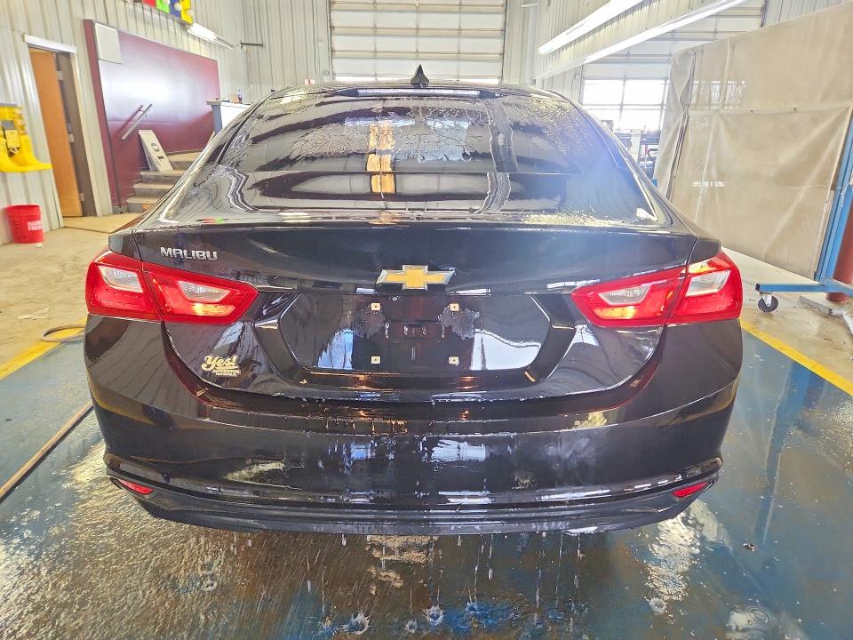 47229376 :رقم المزاد ، 1G1ZB5ST2JF115115 vin ، 2018 Chevrolet Malibu مزاد بيع