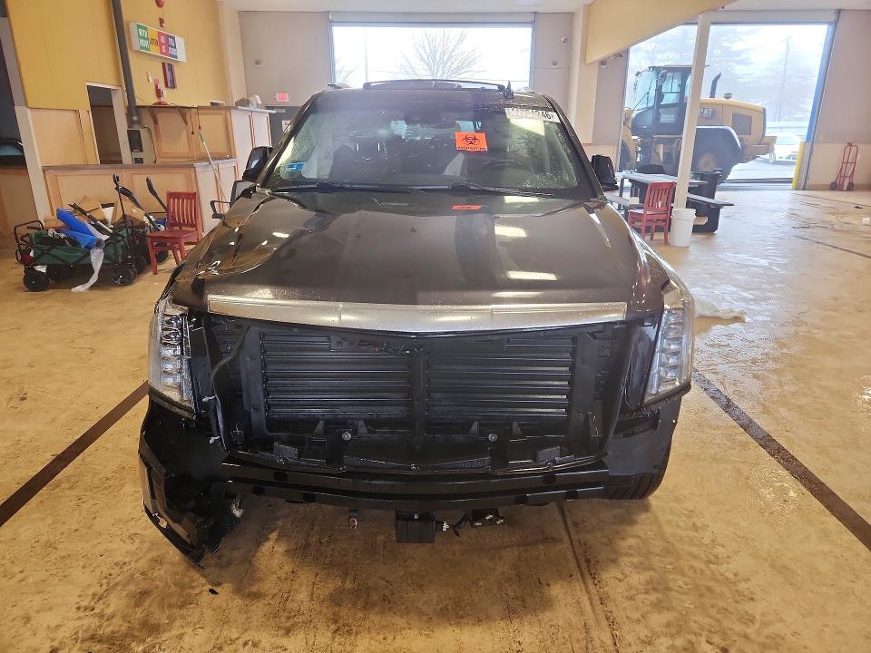 2017 Cadillac Escalade მანქანა იყიდება აუქციონზე, vin: 1GYS4JKJ2HR362194, აუქციონის ნომერი: 41754246