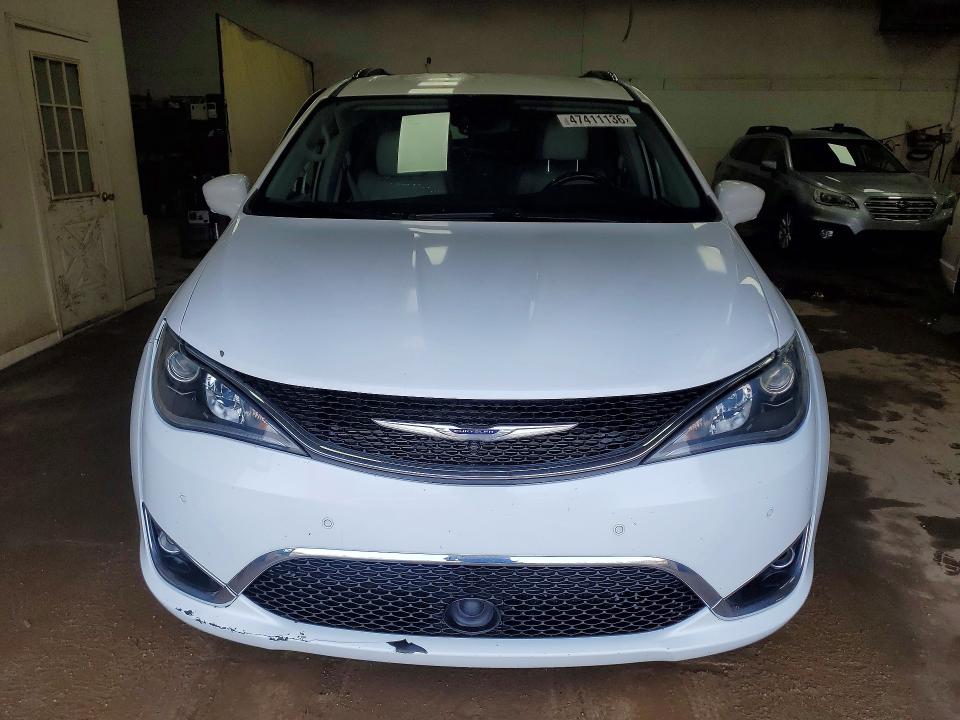 47411136 :رقم المزاد ، 2C4RC1EG5LR142736 vin ، 2020 Chrysler Pacifica مزاد بيع