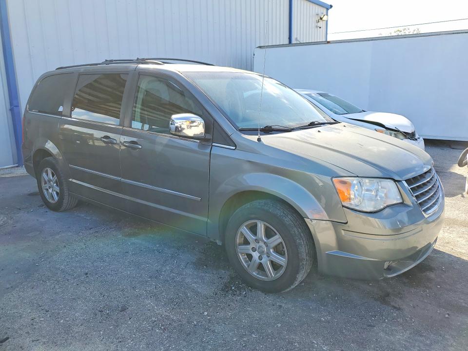 2010 Chrysler Town & Country მანქანა იყიდება აუქციონზე, vin: 2A4RR5D17AR226681, აუქციონის ნომერი: 79466095