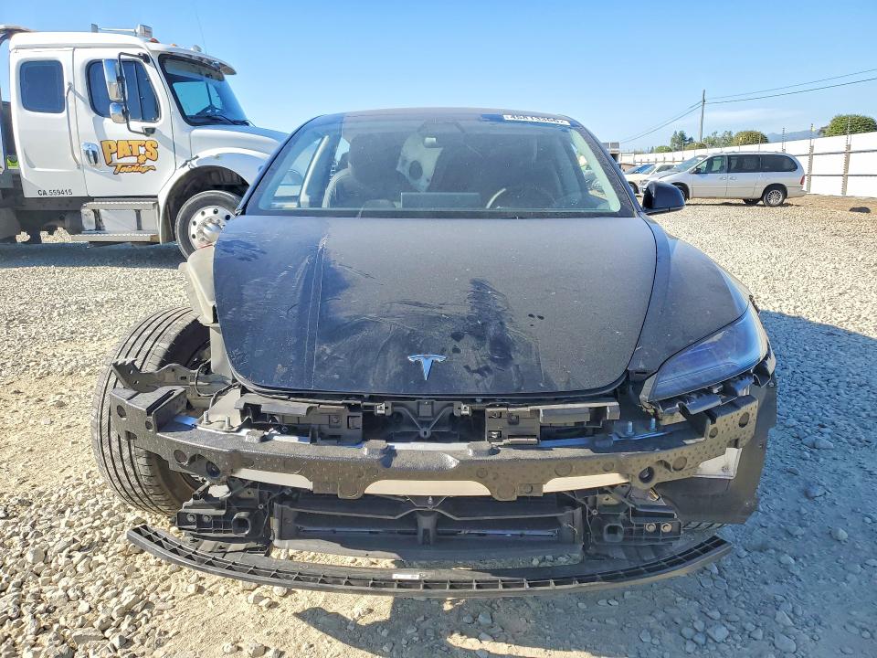 2025 Tesla Model 3 მანქანა იყიდება აუქციონზე, vin: 5YJ3E1EA3SF932042, აუქციონის ნომერი: 45813366