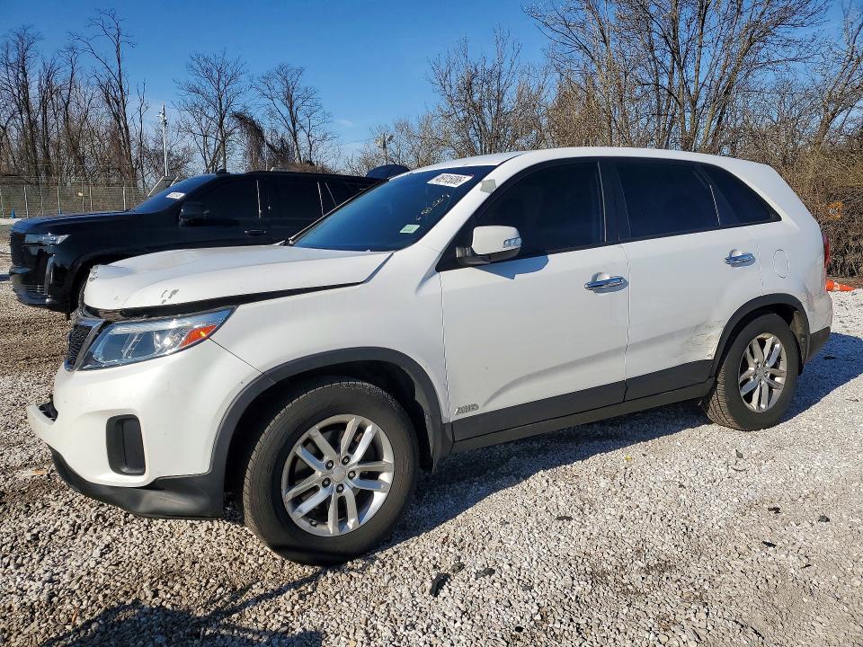 Auction sale of the 2015 Kia Sorento, vin: 5XYKTCA62FG650889, lot number: 46915086