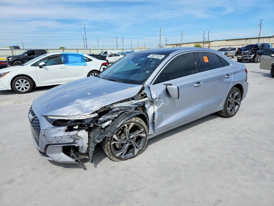 Продажа на аукционе авто 2022 Audi A3, vin: WAUBUDGY6NA098594, номер лота: 46621626