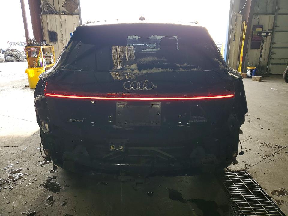 45755136 :رقم المزاد ، WA1VABGE2KB023281 vin ، 2019 Audi E-tron مزاد بيع