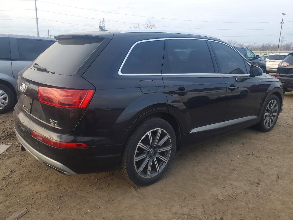Продаж на аукціоні авто 2017 Audi Q7, vin: WA1VAAF75HD025827, номер лоту: 47557346