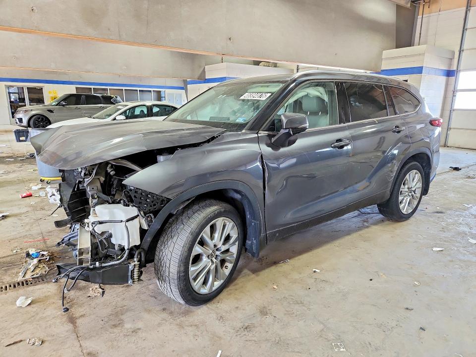 Продаж на аукціоні авто 2020 Toyota Highlander, vin: 5TDDZRBH7LS036963, номер лоту: 46994876