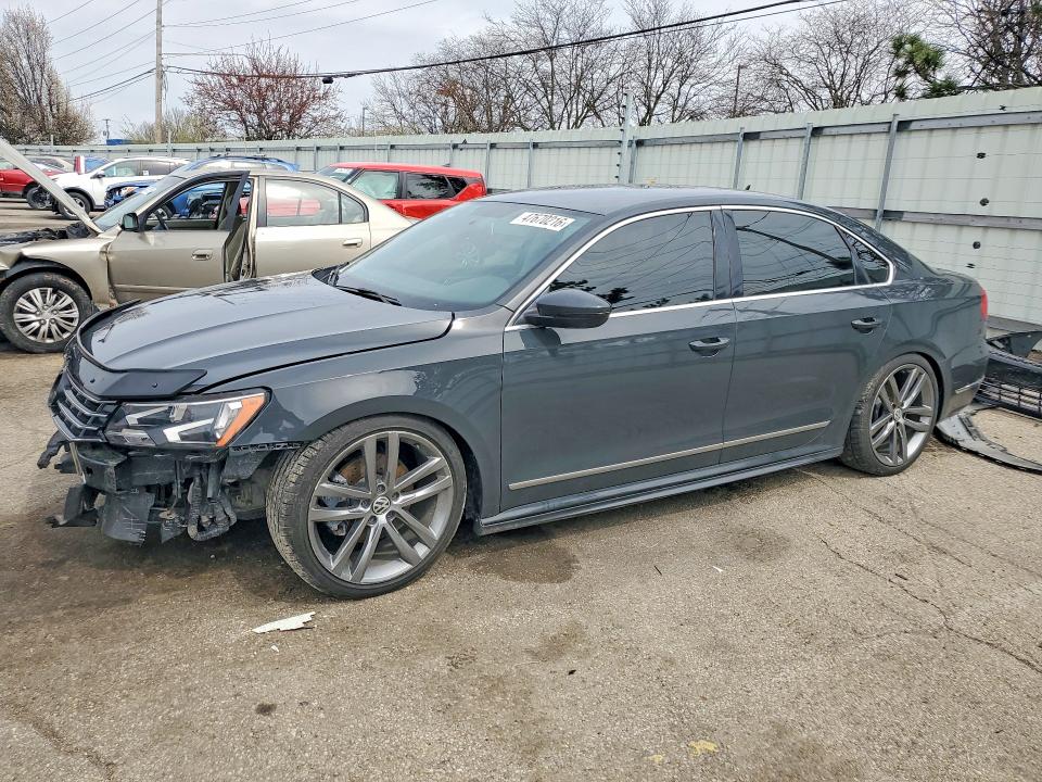 47670216 :رقم المزاد ، 1VWAT7A36GC061016 vin ، 2016 Volkswagen Passat مزاد بيع