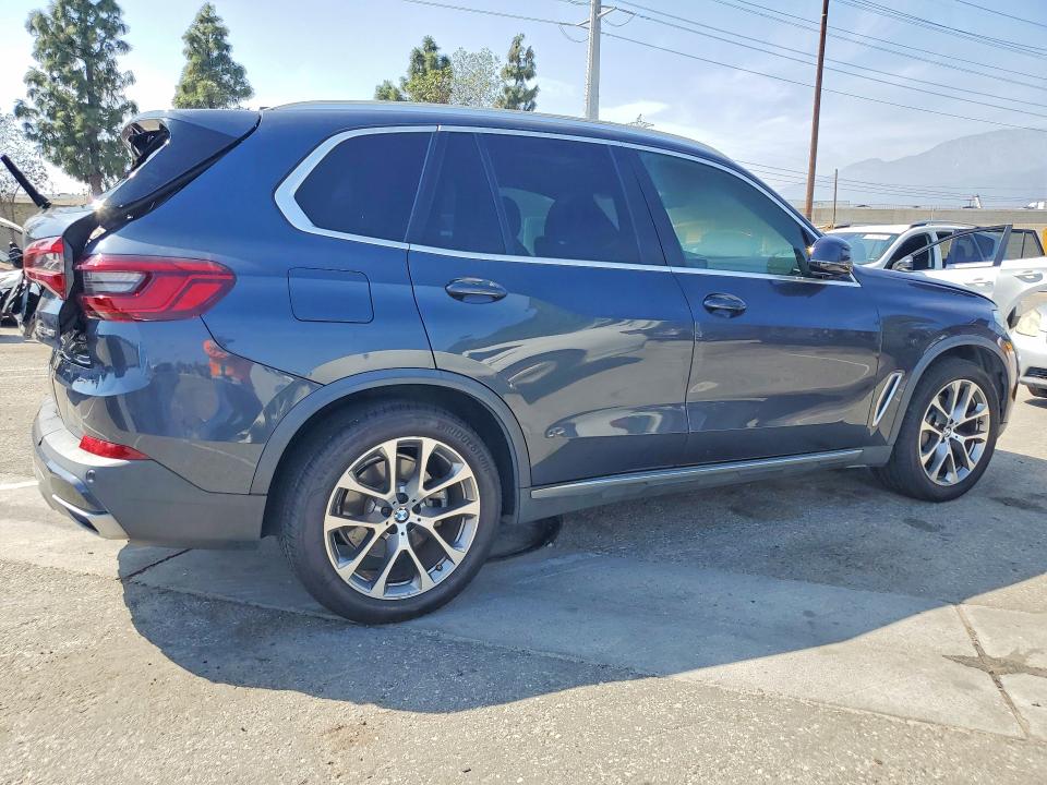 47764066 :رقم المزاد ، 5UXCR6C59KLL06630 vin ، 2019 Bmw X5 مزاد بيع