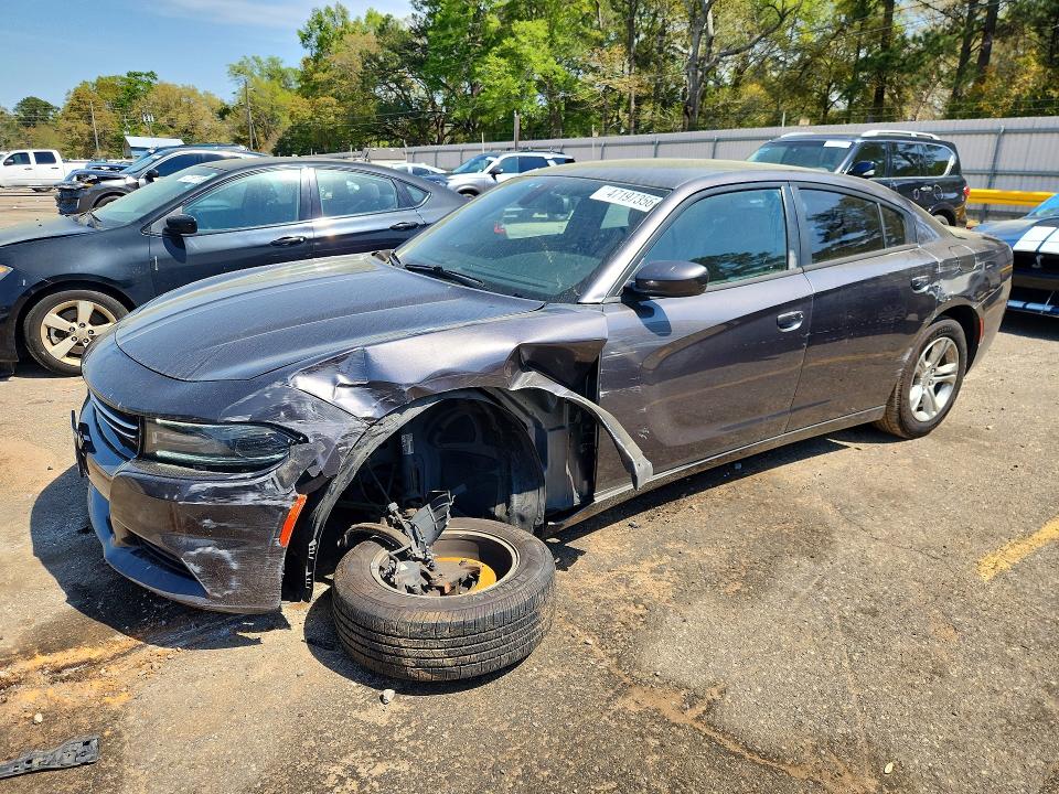 47197356 :رقم المزاد ، 2C3CDXBG6FH843956 vin ، 2015 Dodge Charger مزاد بيع