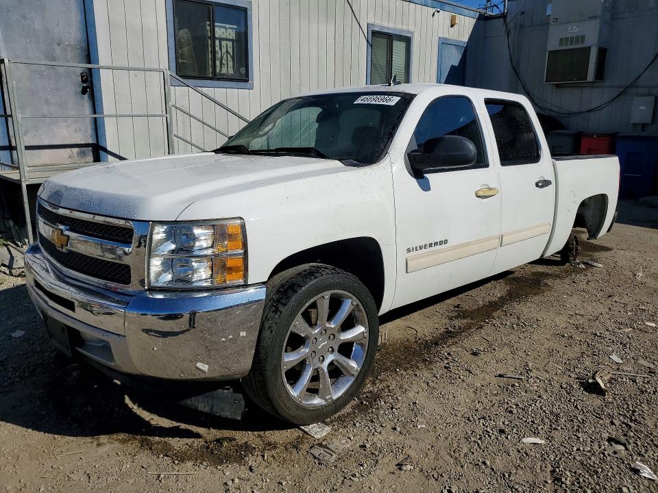 2013 Chevrolet Silverado მანქანა იყიდება აუქციონზე, vin: 3GCPCSE05DG133221, აუქციონის ნომერი: 46696966