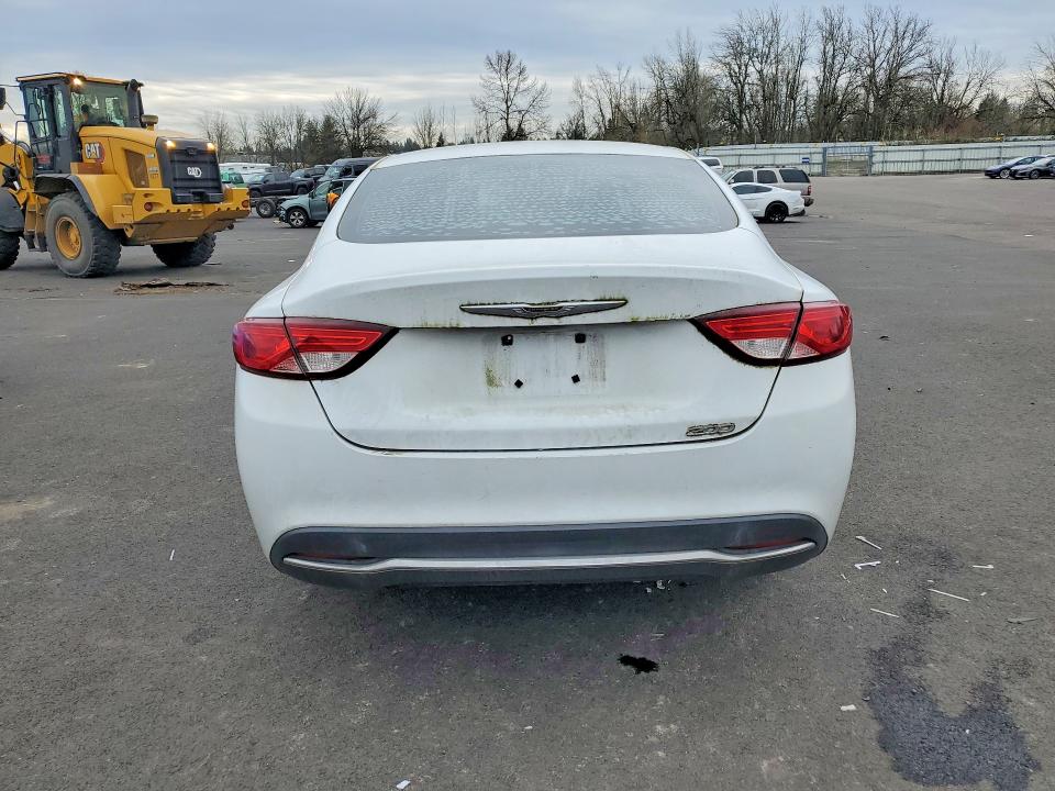 47042746 :رقم المزاد ، 1C3CCCAB4FN548928 vin ، 2015 Chrysler 200 مزاد بيع