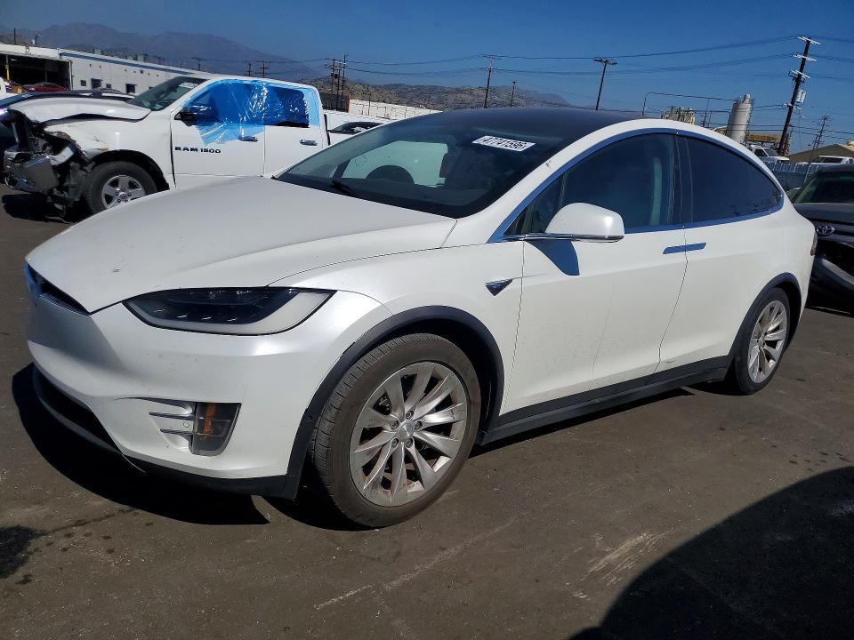 Aukcja sprzedaży 2017 Tesla Model X, vin: 5YJXCAE21HF076779, numer aukcji: 47741596