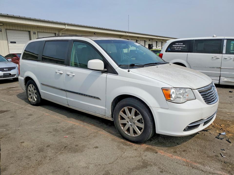 47170556 :رقم المزاد ، 2C4RC1BG5FR572663 vin ، 2015 Chrysler Town & Country مزاد بيع