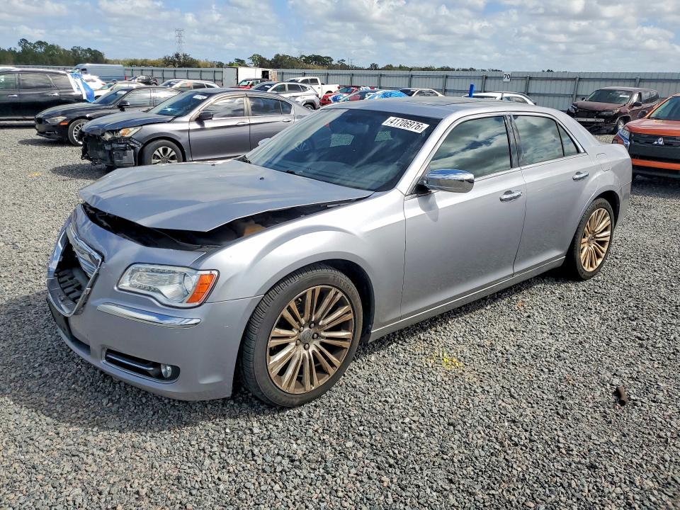 41706976 :رقم المزاد ، 2C3CCAET9EH382923 vin ، 2014 Chrysler 300c مزاد بيع