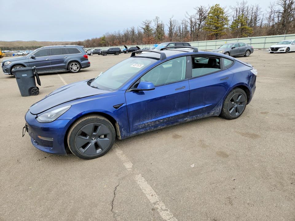 Продажа на аукционе авто 2022 Tesla Model 3, vin: 5YJ3E1EB1NF107498, номер лота: 45571676