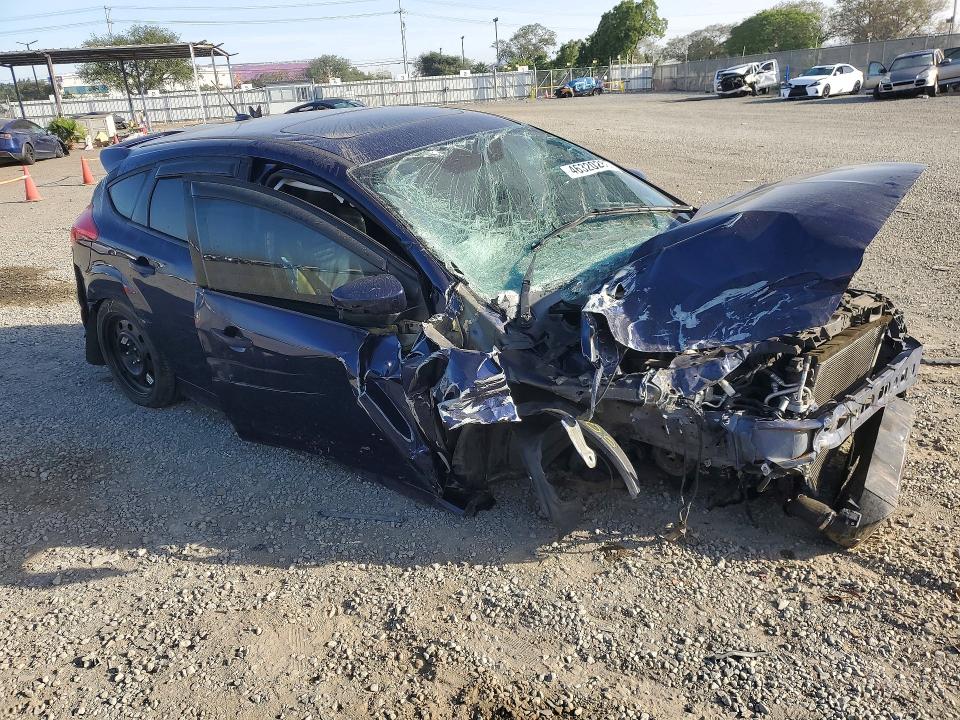 46320286 :رقم المزاد ، 3FADP4EJ2FM146384 vin ، 2015 Ford Fiesta مزاد بيع