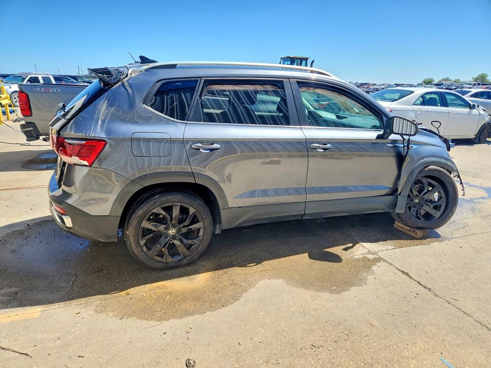 Продажа на аукционе авто 2022 Volkswagen Taos, vin: 3VVTX7B23NM007966, номер лота: 45809416