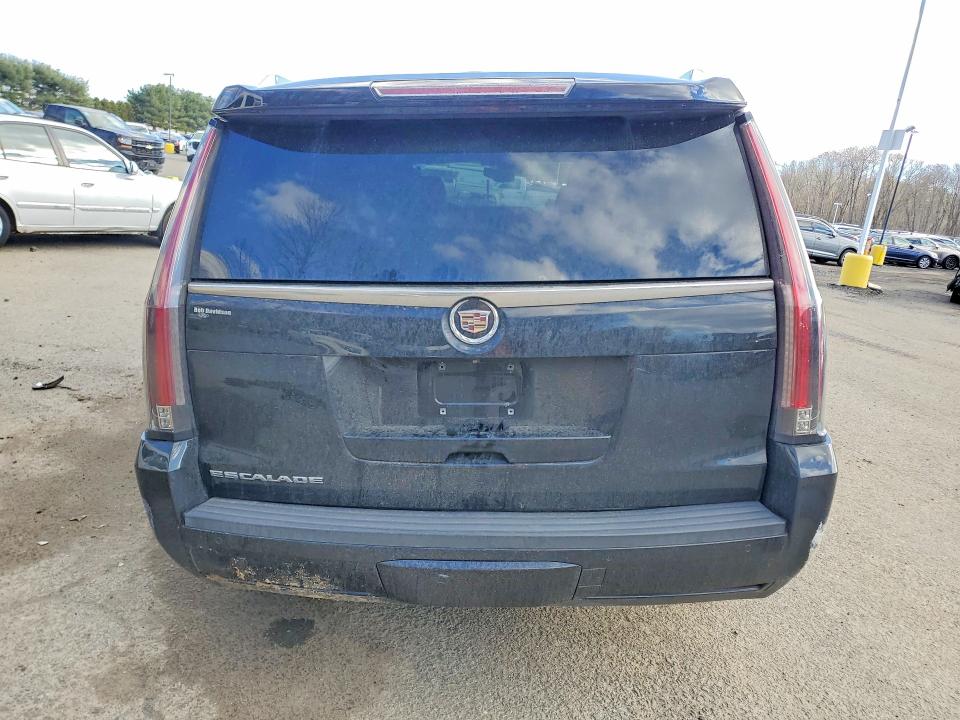2015 Cadillac Escalade მანქანა იყიდება აუქციონზე, vin: 1GYS4HKJ7FR194767, აუქციონის ნომერი: 45648816