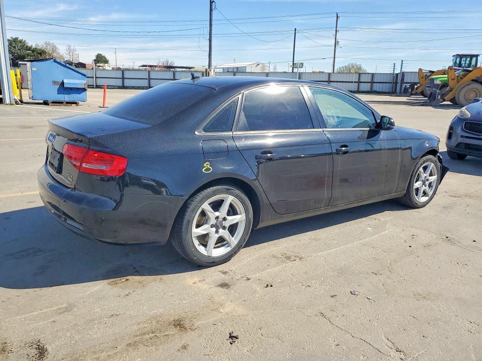 46896506 :رقم المزاد ، WAUBFAFL2EN004363 vin ، 2014 Audi A4 مزاد بيع
