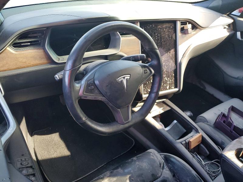 47432266 :رقم المزاد ، 5YJSA1E2XJF292393 vin ، 2018 Tesla Model S مزاد بيع