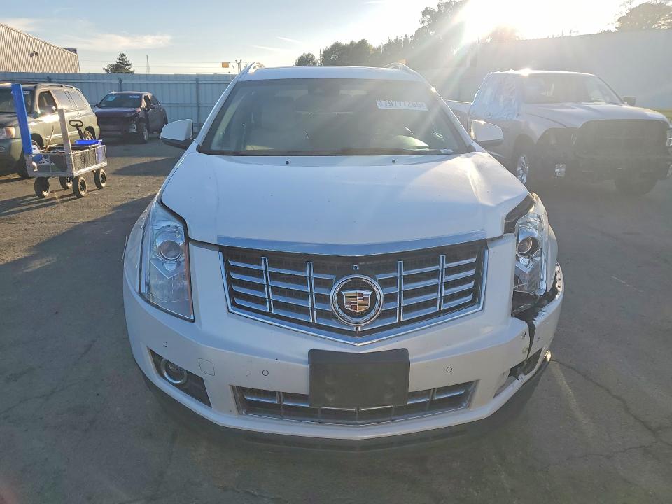 2016 Cadillac Srx მანქანა იყიდება აუქციონზე, vin: 3GYFNDE33GS500348, აუქციონის ნომერი: 79777265