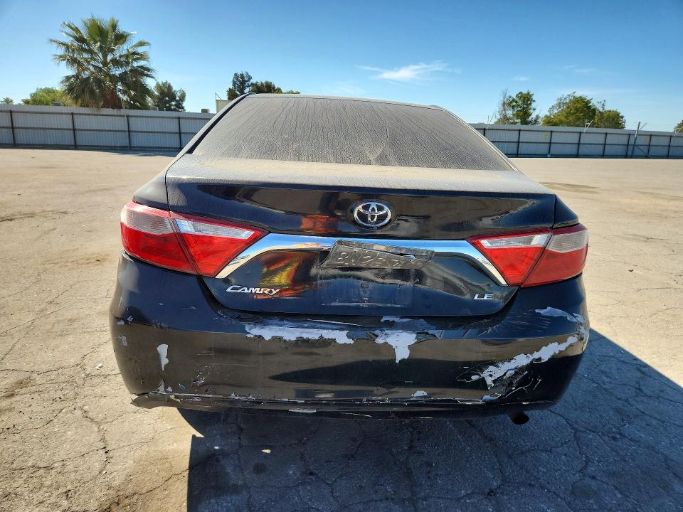 47004296 :رقم المزاد ، 4T4BF1FK3FR483072 vin ، 2015 Toyota Camary مزاد بيع