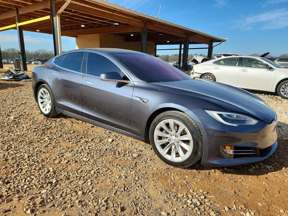 Aukcja sprzedaży 2017 Tesla Model S, vin: 5YJSA1E15HF183616, numer aukcji: 41863556