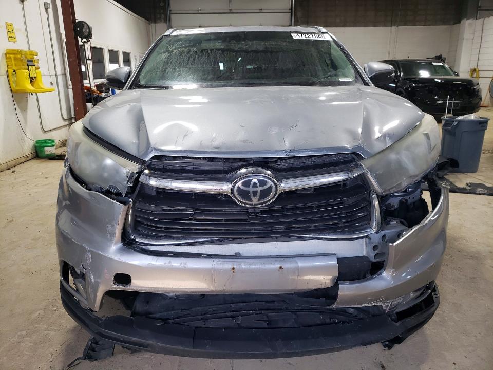 Продажа на аукционе авто 2015 Toyota Highlander, vin: 5TDDKRFH0FS132131, номер лота: 47227046