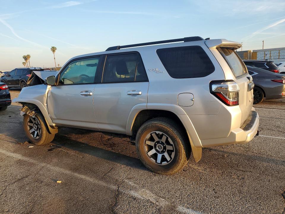 Продажа на аукционе авто 2023 Toyota 4runner, vin: JTEPU5JR2P6135481, номер лота: 47082406