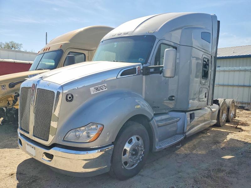 Продажа на аукционе авто 2019 Kenworth Construction, vin: 1XKYD49X3KJ254334, номер лота: 79624275